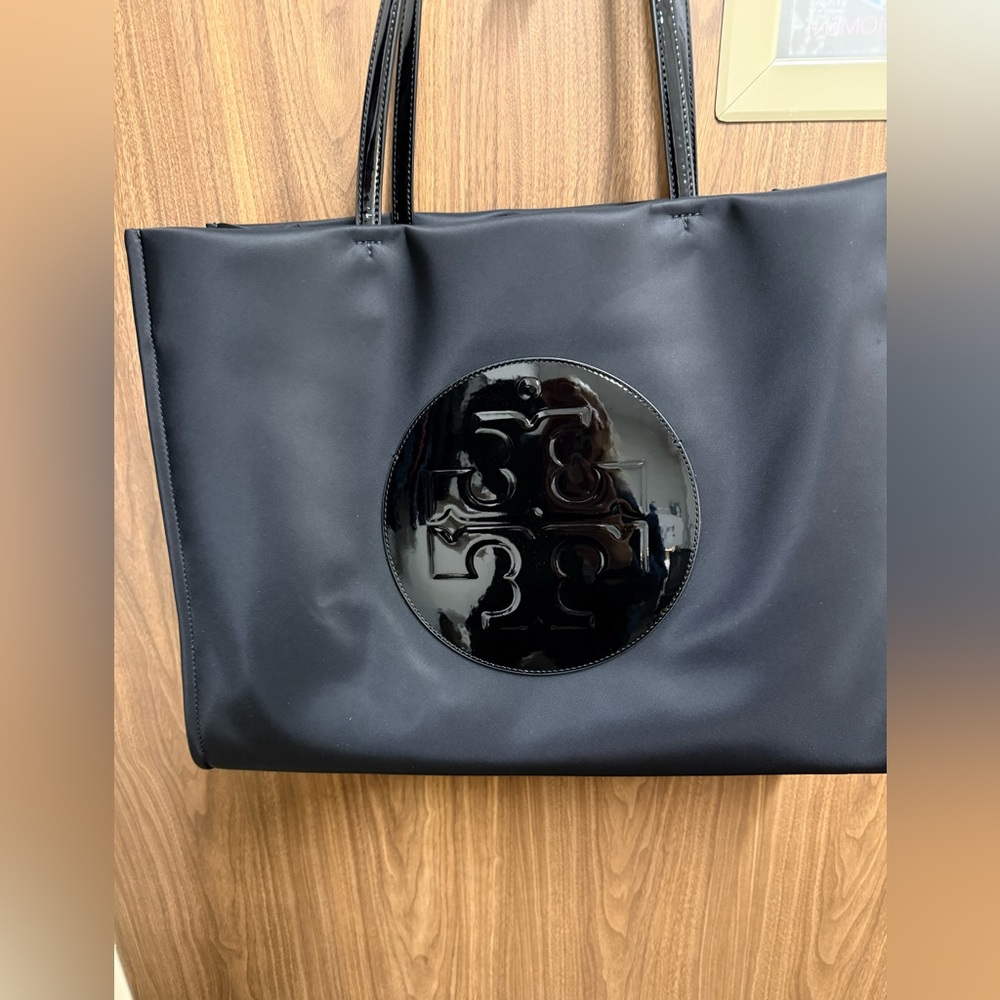 NWOT Tory Burch Ella patent tote - Picture 2 of 14